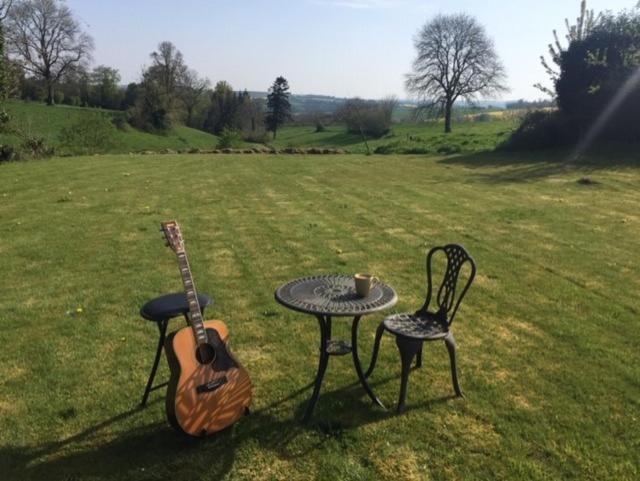 Chez Thomas 7 Route Du Monde Ancien Bed & Breakfast Saint-Georges-D'Aunay ภายนอก รูปภาพ
