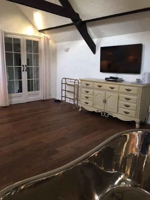 Chez Thomas 7 Route Du Monde Ancien Bed & Breakfast Saint-Georges-D'Aunay ภายนอก รูปภาพ