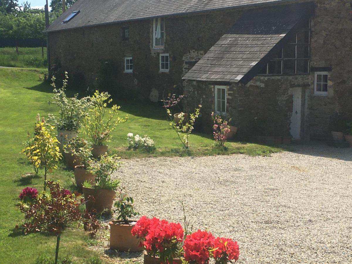 Chez Thomas 7 Route Du Monde Ancien Bed & Breakfast Saint-Georges-D'Aunay ภายนอก รูปภาพ