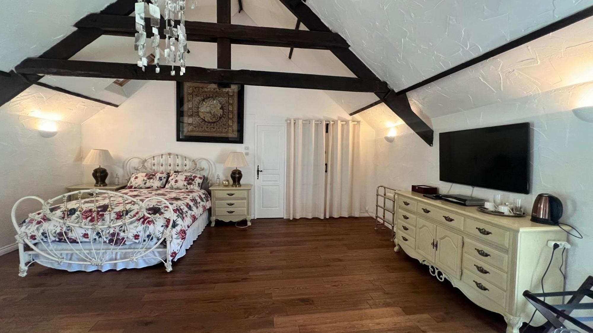 Chez Thomas 7 Route Du Monde Ancien Bed & Breakfast Saint-Georges-D'Aunay ภายนอก รูปภาพ